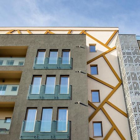 Samplus Central Apartment Craiova Dış mekan fotoğraf