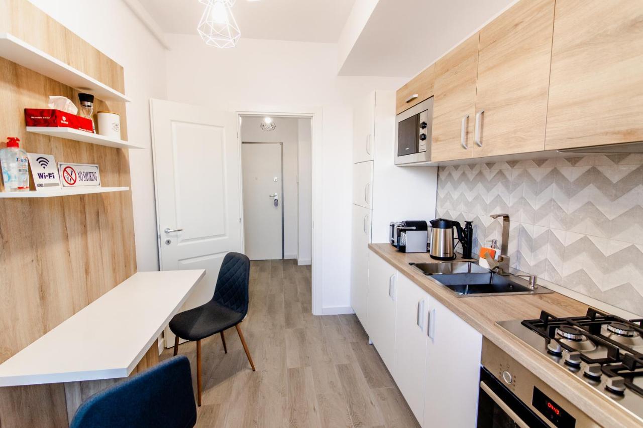 Samplus Central Apartment Craiova Dış mekan fotoğraf