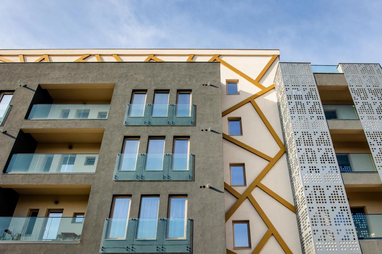 Samplus Central Apartment Craiova Dış mekan fotoğraf