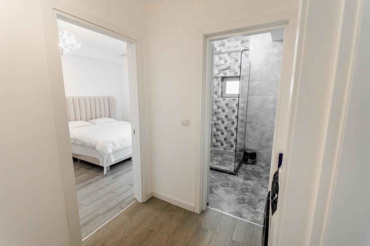Samplus Central Apartment Craiova Dış mekan fotoğraf